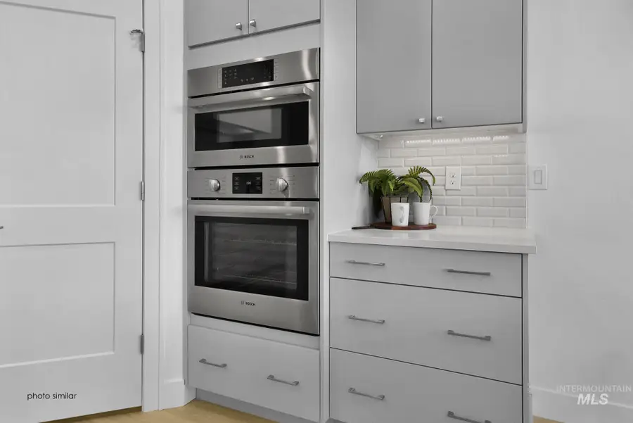 1710 N Green Pine Ln, Star, ID 83669 - Image #3