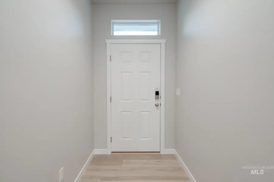 3423 E Red Maple Ct, Nampa, ID 83686 - Image #2