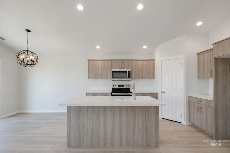 343 N Coltsfoot Ave, Kuna, ID 83634 - Image #3