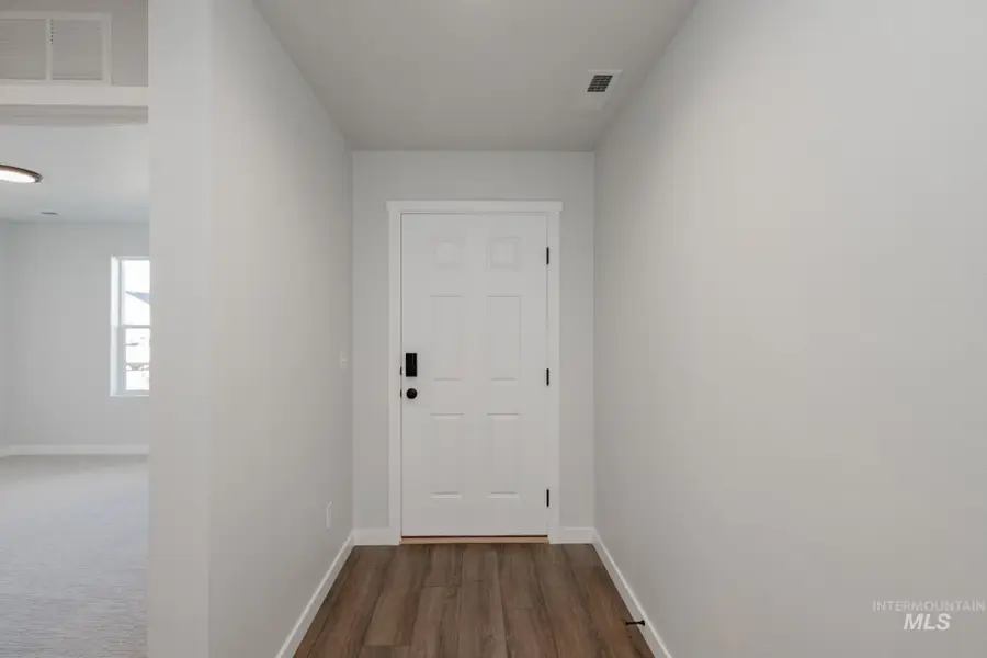 312 N Meadowsweet Ave, Kuna, ID 83634 - Image #2