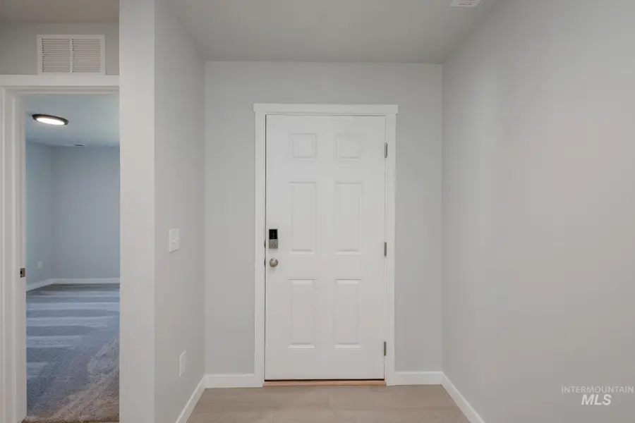 345 N Cranesbill Ave, Kuna, ID 83634 - Image #2