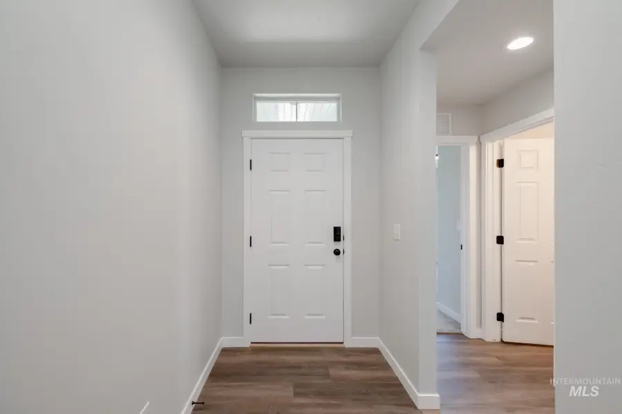 330 N Coltsfoot Ave, Kuna, ID 83634 - Image #2