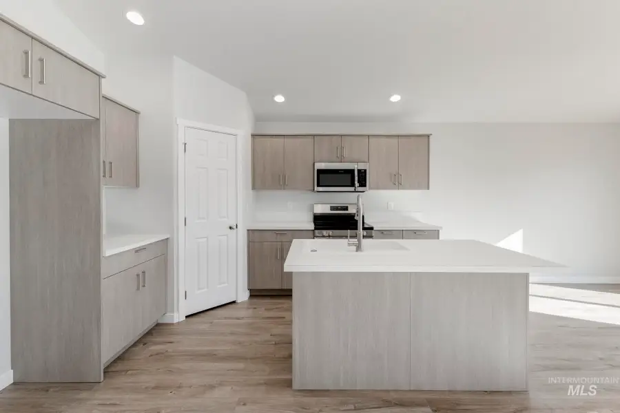 1763 Webb Brook St, Middleton, ID 83644 - Image #3