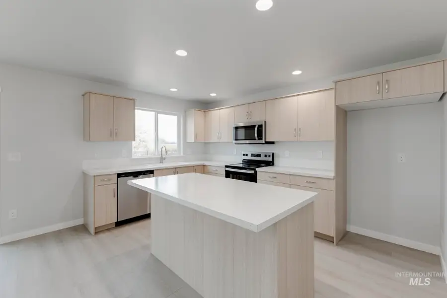 7214 E Shields Dr, Nampa, ID 83687 - Image #3