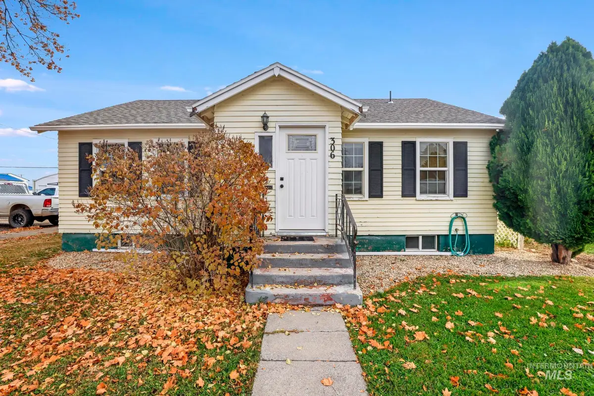 306 California Street, Gooding, ID 83330 - Image #1