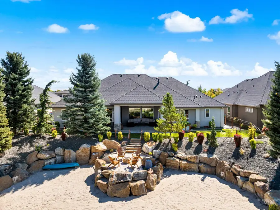 1494 N Longhorn Ave, Eagle, ID 83616 - Image #3