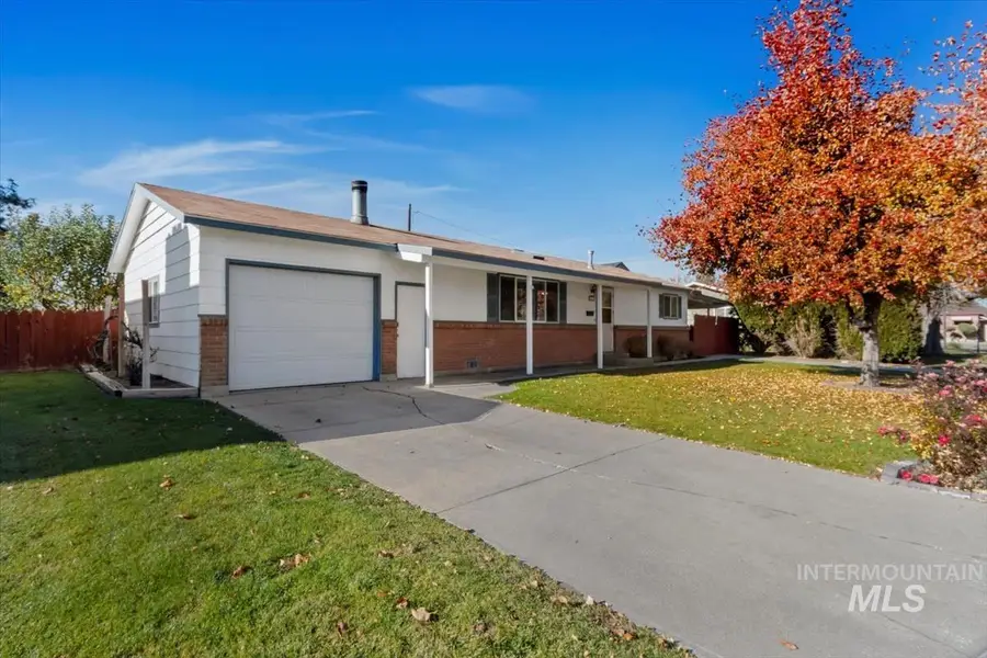 3111 N Ustick Cir, Boise, ID 83704 - Image #2