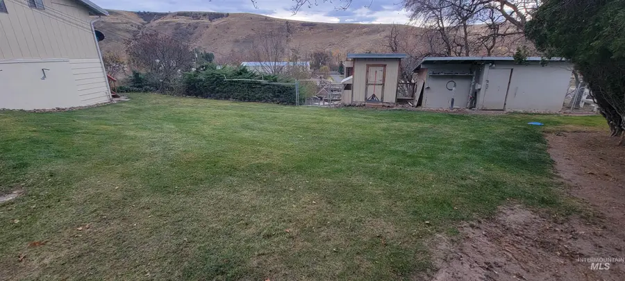 25 Gun Club Rd, Pomeroy, WA 99347 - Image #2