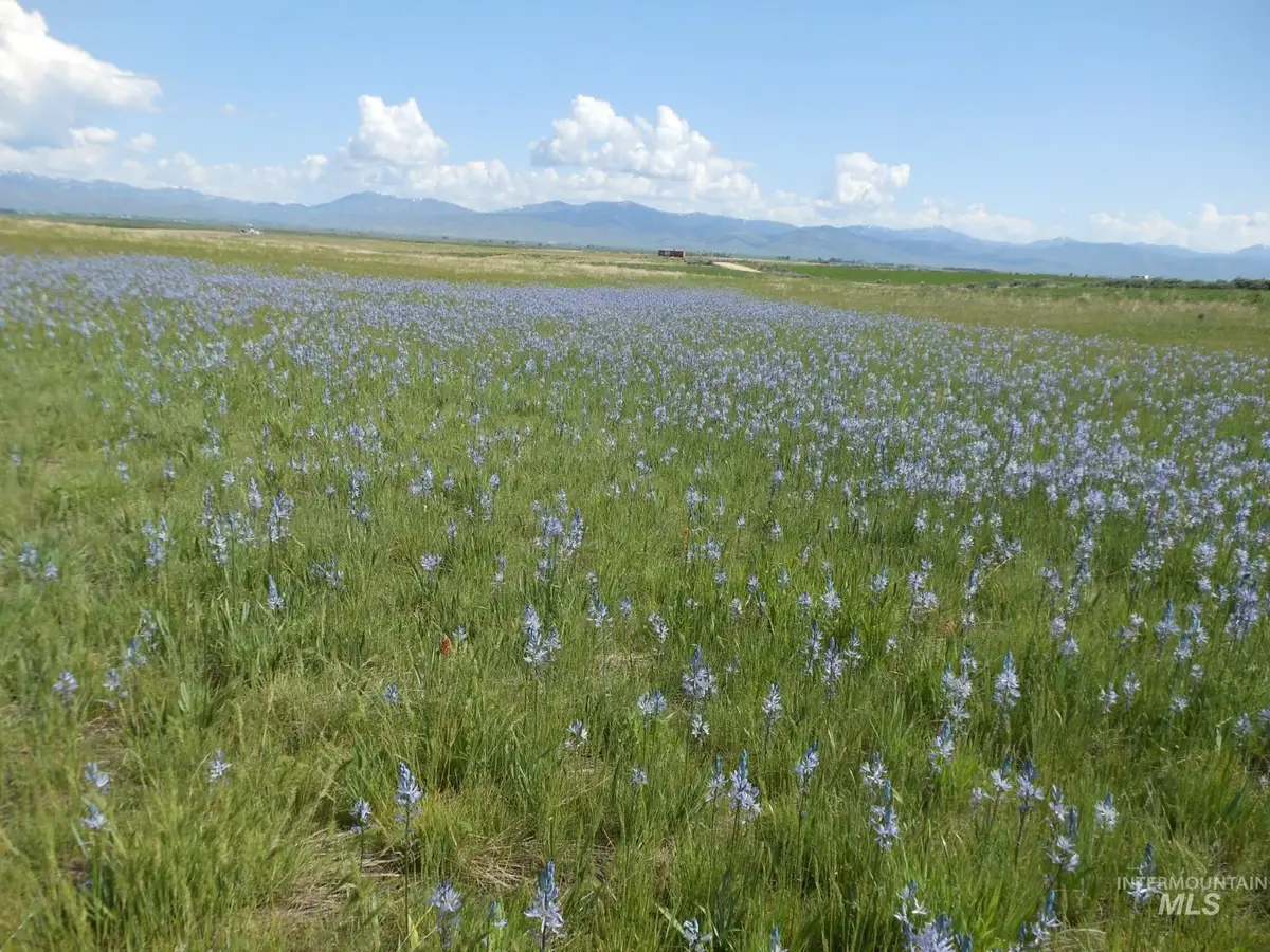 500 S Fir Grove Rd, Fairfield, ID 83327 - Image #1