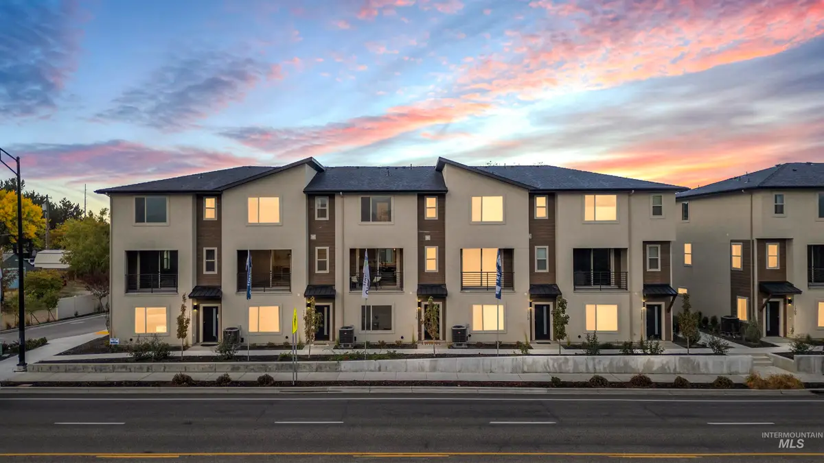 1711 S Rock View Ln, Boise, ID 83705 - Image #1