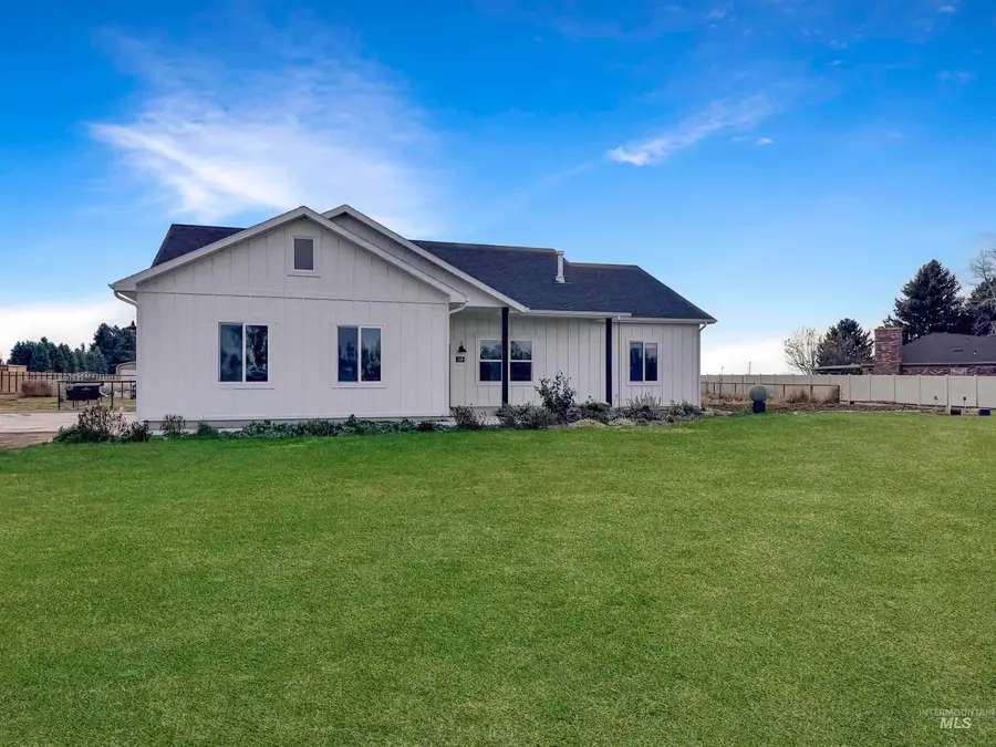119 E Shamrock Ln, Rupert, ID 83350 - Image #2