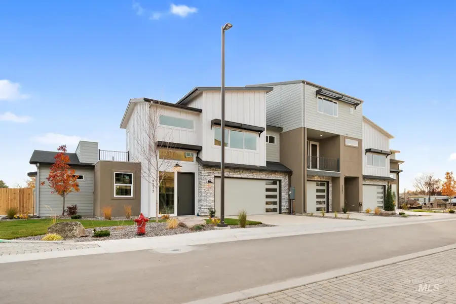 5287 N River Water Lane, Garden City, ID 83714 - Image #3