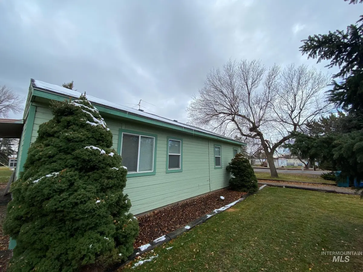 910 & 1015 E 9th S, Mountain Home, ID 83647 - Image #1