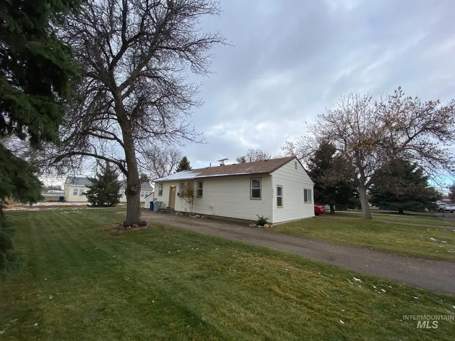 910 & 1015 E 9th S, Mountain Home, ID 83647 - Image #3