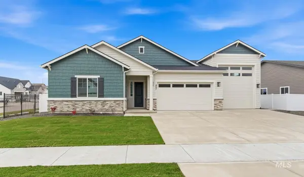 857 N Falling Water Way, Eagle, ID 83616