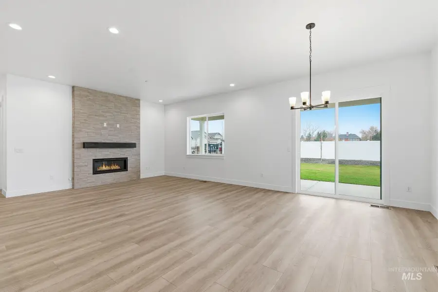 857 N Falling Water Way, Eagle, ID 83616 - #3