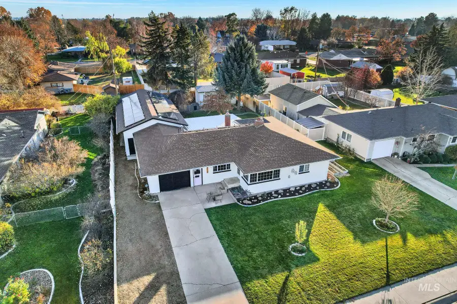 315 W Lincoln Ave, Nampa, ID 83686 - Image #2