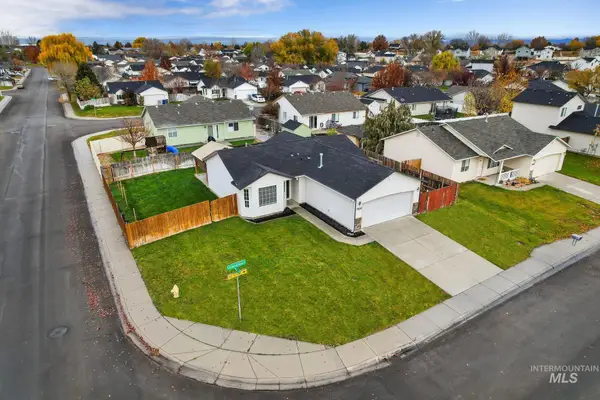 3302 E Princess Amy Ct, Nampa, ID 83687