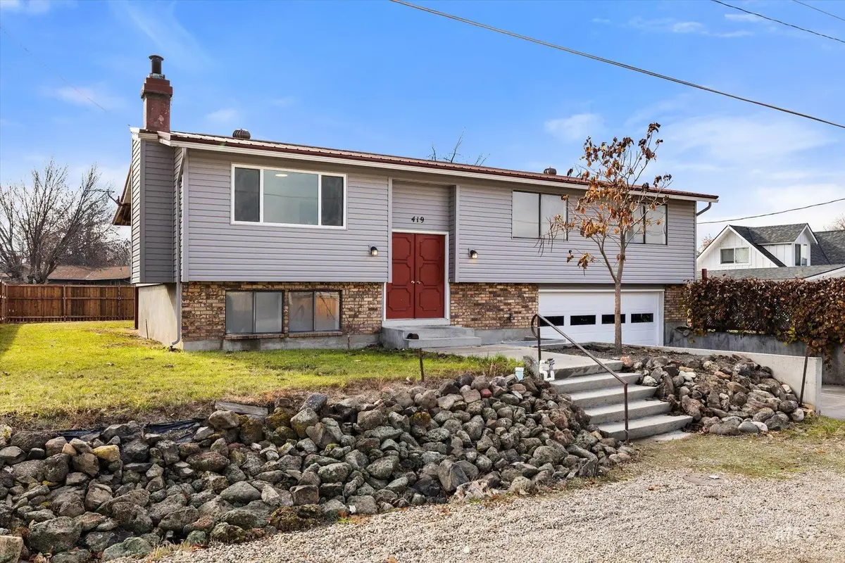 419 W Logan St, Caldwell, ID 83605 - Image #1
