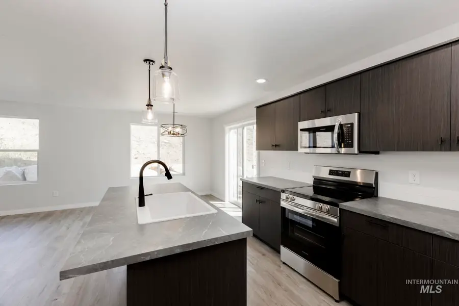 10765 Rutland St, Caldwell, ID 83605 - Image #3