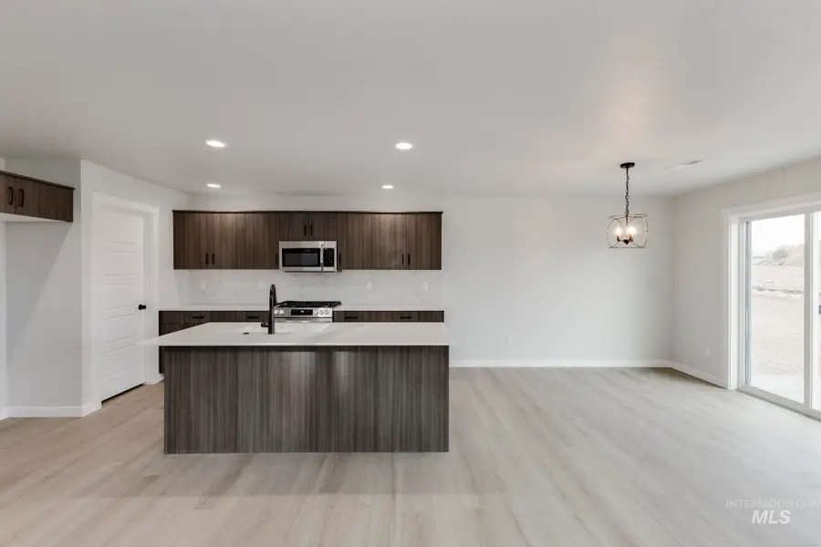 7050 S Old Farm Ave, Meridian, ID 83642 - Image #3