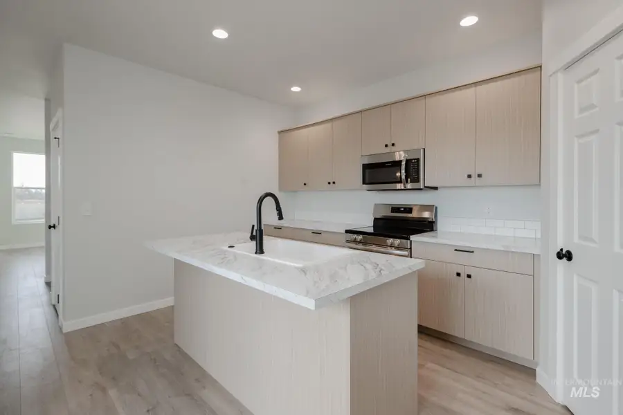 3042 E Boulder Basin Dr, Kuna, ID 83634 - Image #3