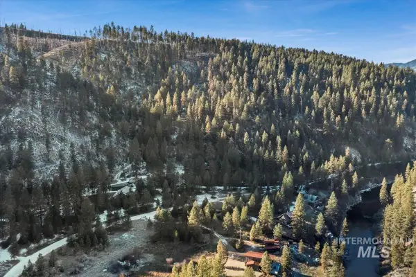 182 Southfork Rd, Garden Valley, ID 83622