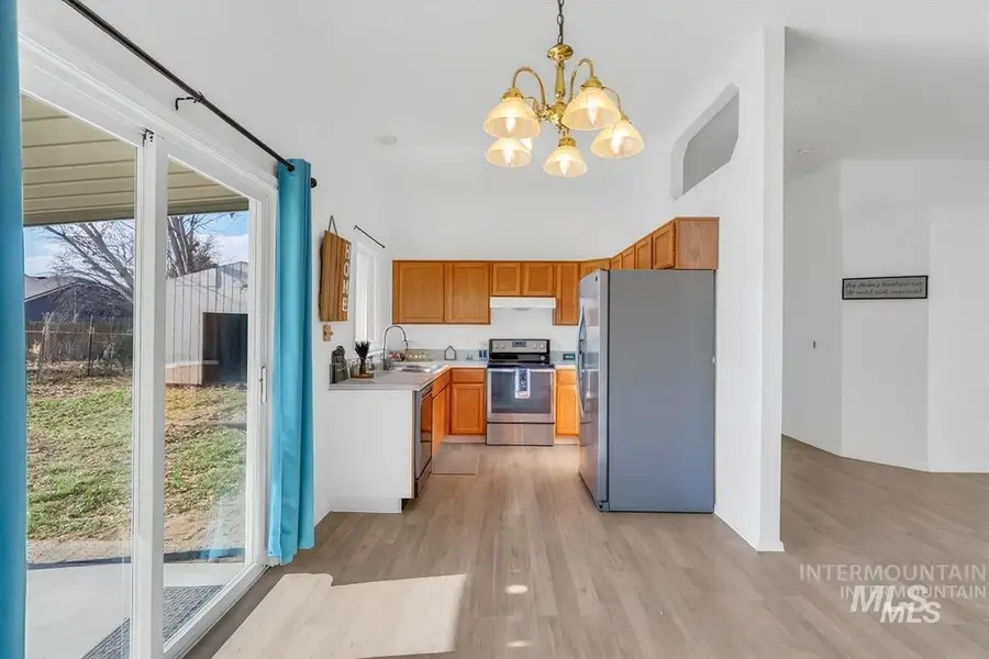 1331 W Curtner St, Kuna, ID 83634 - Image #2