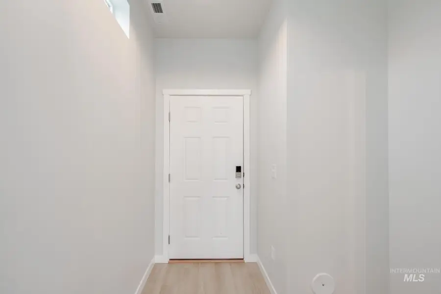 239 Caribou Ct, Horseshoe Bend, ID 83629 - Image #2