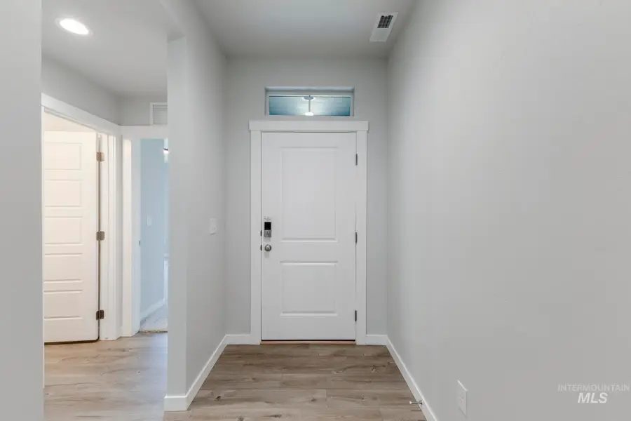 2415 N Silver Wolf Ave, Star, ID 83669 - #2