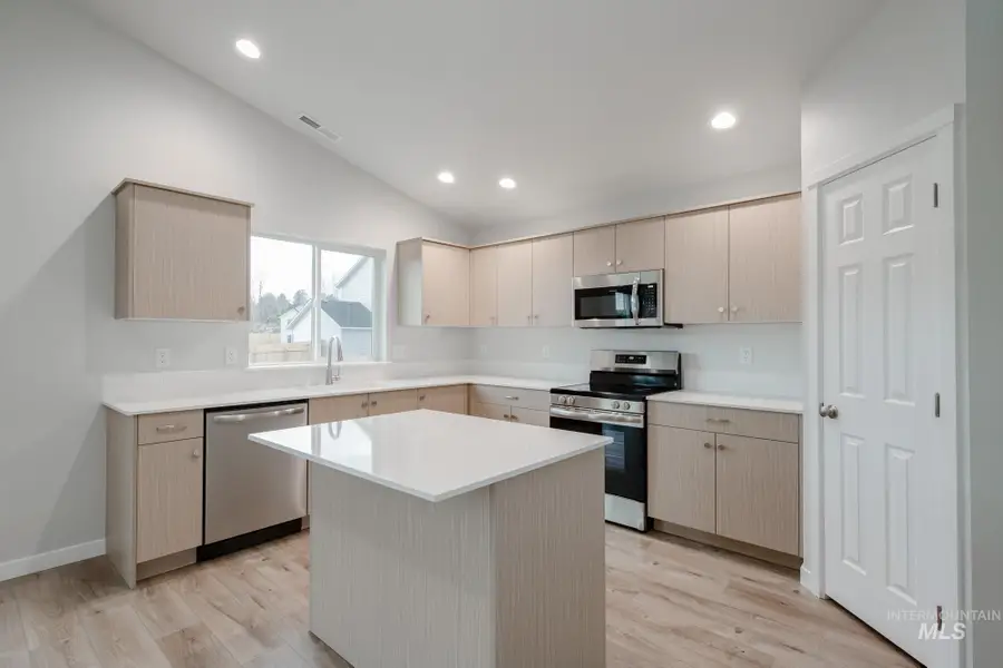 1085 Grass Pond Ave, Middleton, ID 83644 - Image #3