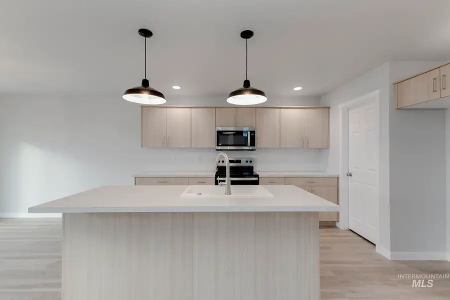 331 N Coltsfoot Ave, Kuna, ID 83634 - Image #3