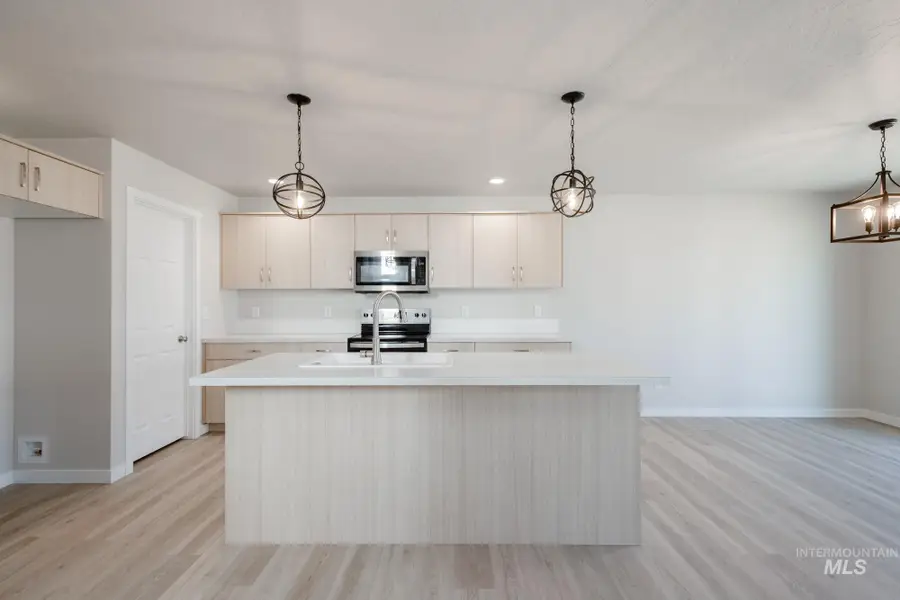 7313 S Menzingers Ave, Meridian, ID 83642 - Image #2