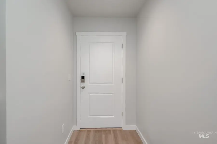 2534 W Fallon Lp, Nampa, ID 83651 - Image #2