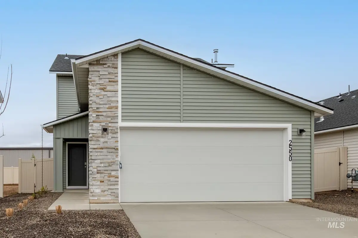 2550 W Fallon Lp, Nampa, ID 83651 - Image #1