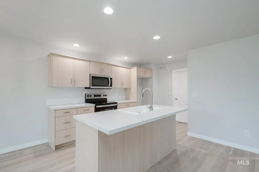 2550 W Fallon Lp, Nampa, ID 83651 - Image #3