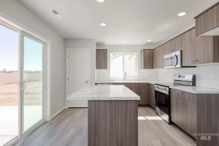 3769 E Jamestown Dr, Nampa, ID 83686 - Image #3