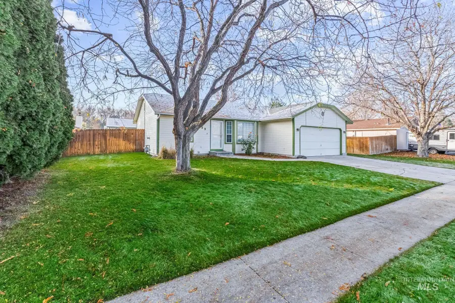 489 E Easy St, Kuna, ID 83634 - Image #2