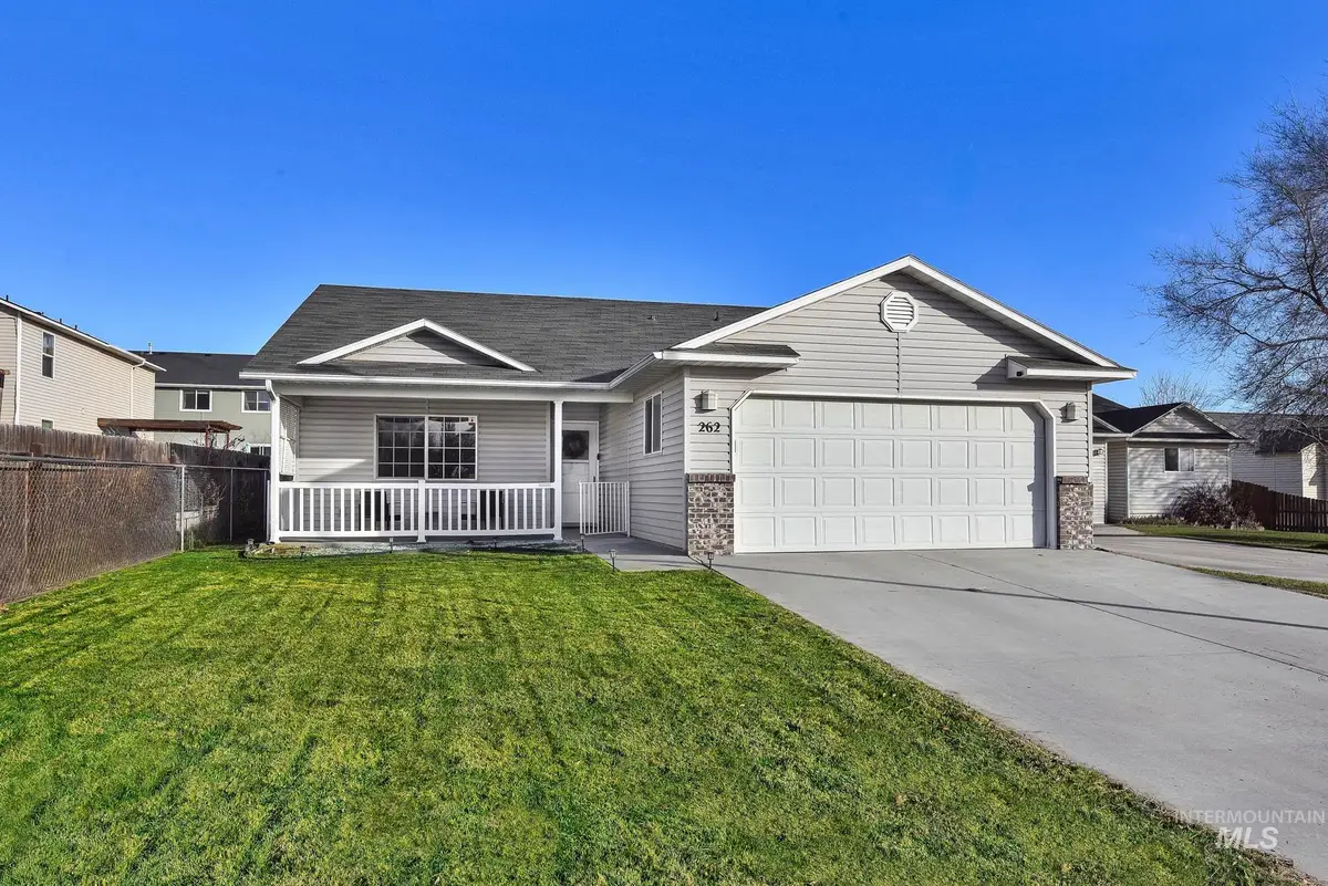 262 N Sunbird Ave, Kuna, ID 83634 - Image #1