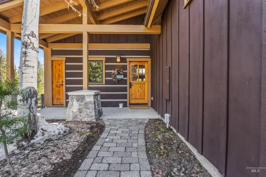 33 Golden Bench Ct, Donnelly, ID 83615 - #2