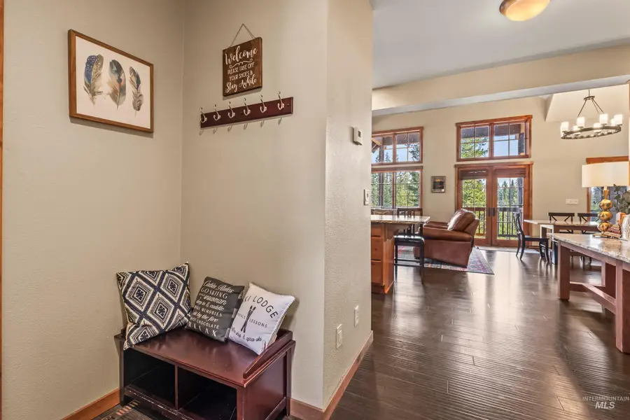 33 Golden Bench Ct, Donnelly, ID 83615 - #3