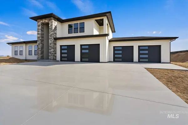 8049 Golden Hills Road, Nampa, ID 83686