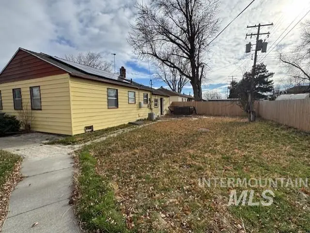 118 Mountain View Dr, Mountain Home, ID 83647 - Image #2