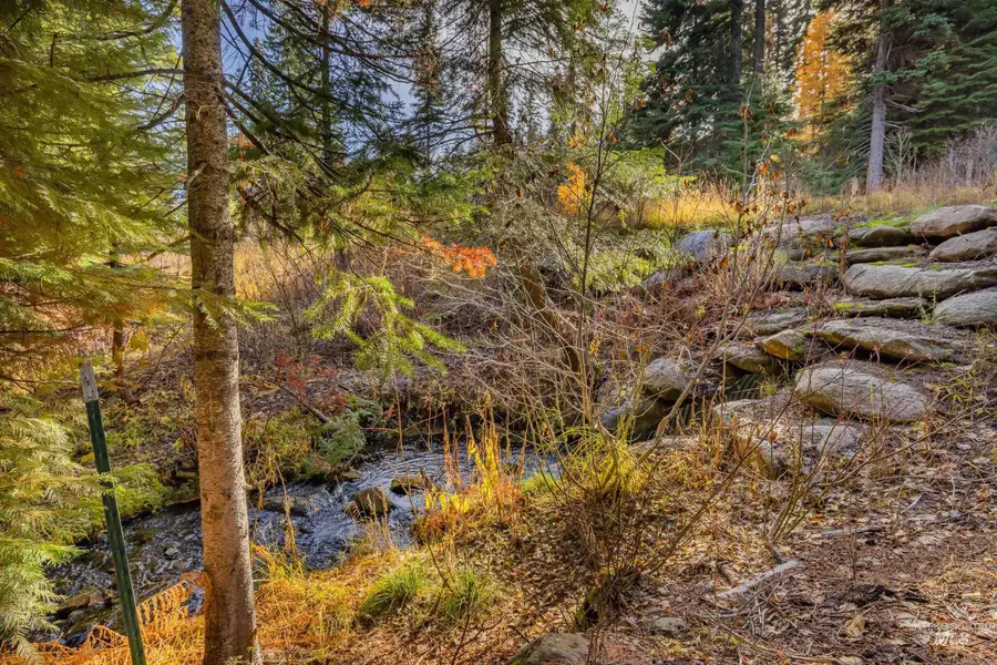 150 Pinnacle, Donnelly, ID 83615 - Image #2