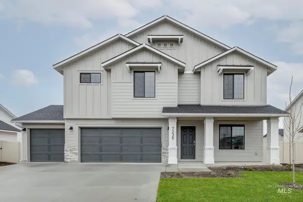 7236 E Marble Springs Dr, Nampa, ID 83687