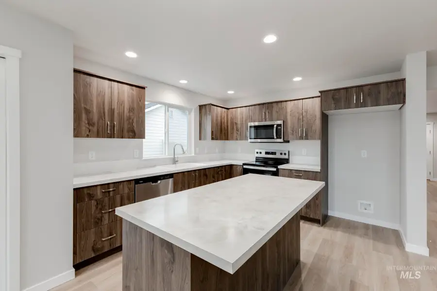 7236 E Marble Springs Dr, Nampa, ID 83687 - Image #3