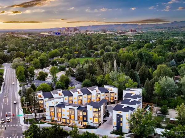 2043 S Makar Ln, Boise, ID 83706