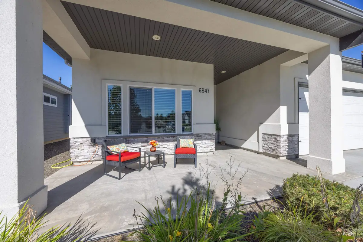 6847 N Cathedral Lane, Eagle, ID 83646 - Image #1