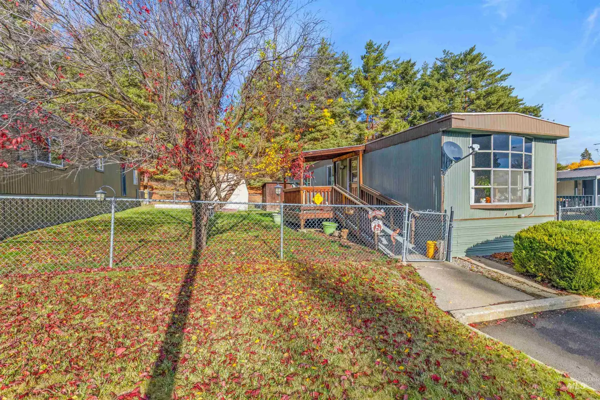 605 N Almon #10, Moscow, ID 83843 - Image #1