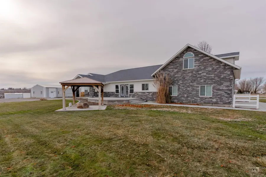 363 Grandview Dr N, Twin Falls, ID 83301 - Image #2